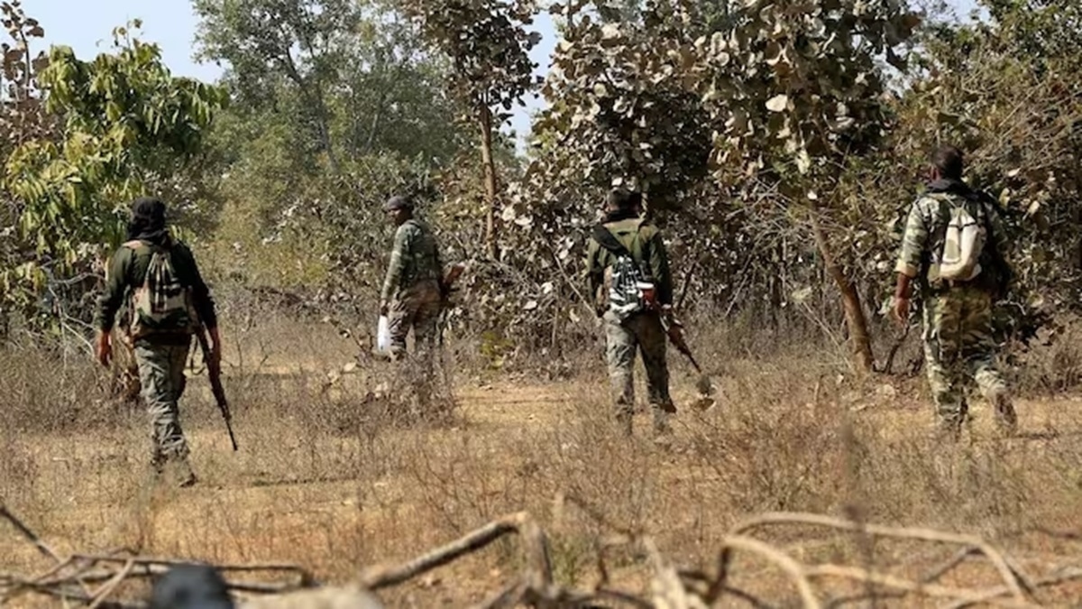 Chhattisgarh: Encounter breaks out between security personnel, Naxalites in Narayanpur