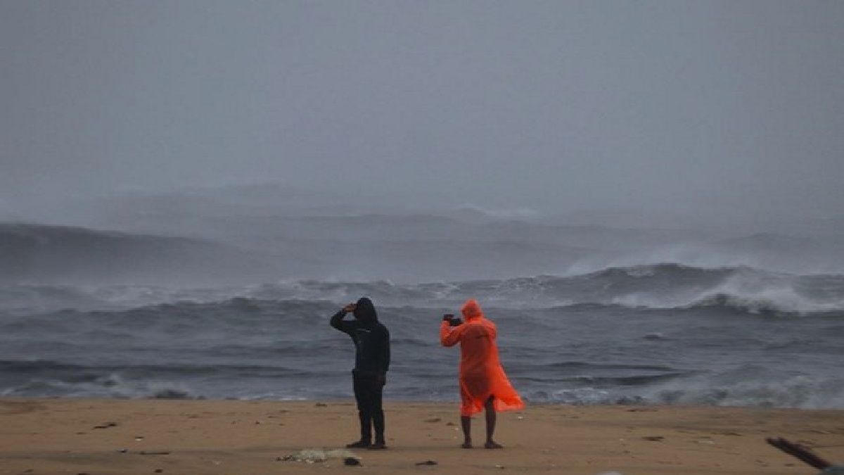 Cyclone Fengal: Landfall process ends as cyclonic storm crosses Tamil Nadu, Puducherry