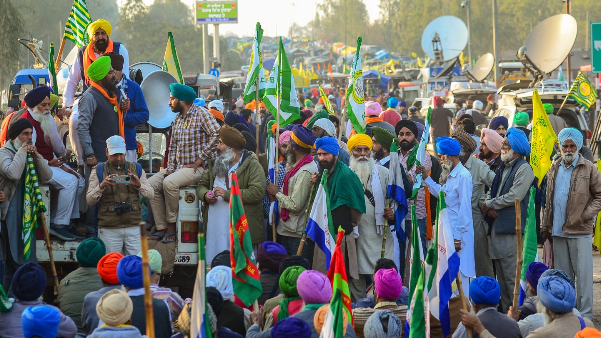 'Delhi Chalo' protest: Police use tear gas, water cannons to disperse farmers at Haryana-Punjab Shambhu border