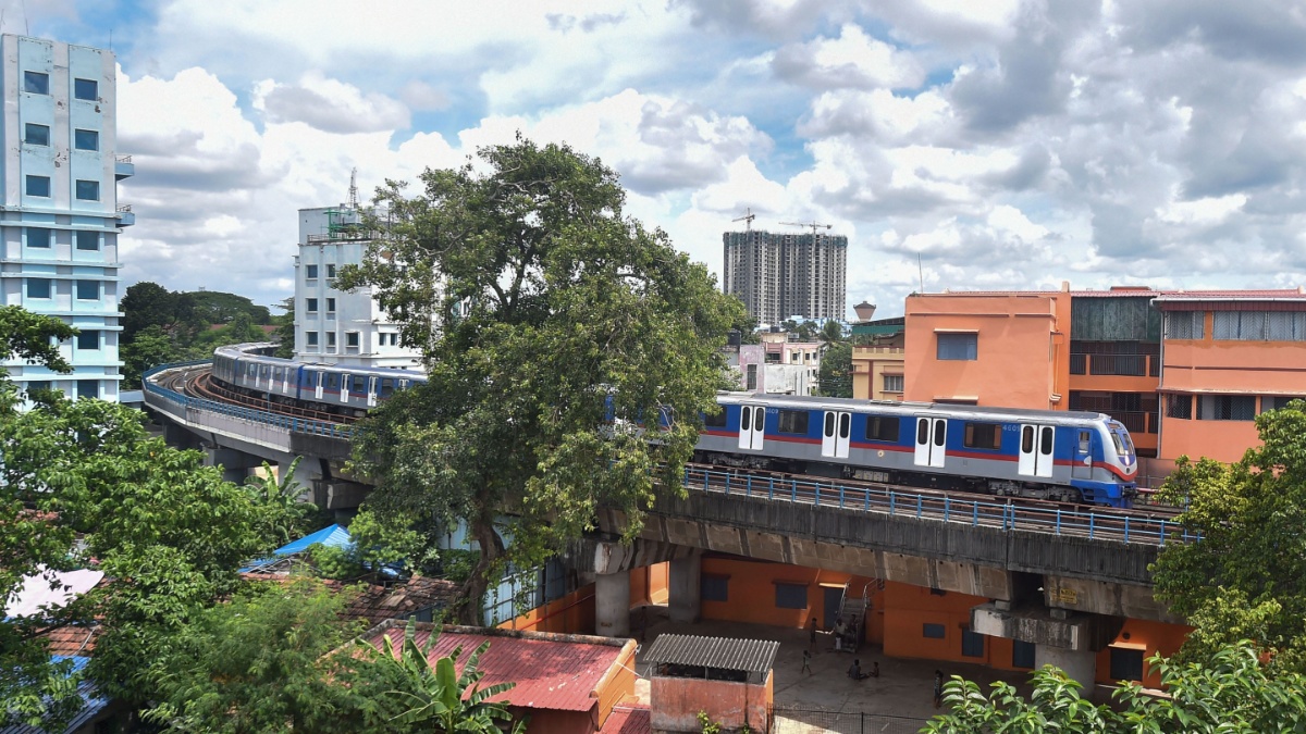 Christmas 2024: Kolkata Metro extends night services on December 25 | Know routes, timings