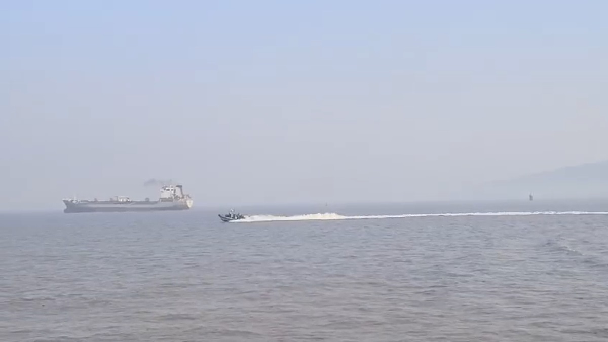 How Navy's speedboat collided with Neelkamal ferry near Gateway of India in Mumbai: Watch video