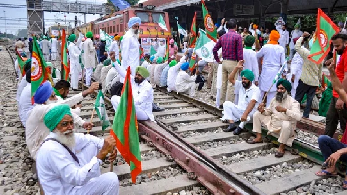 Punjab: Farmers hold 'rail roko' agitation to press MSD demand, train services affected