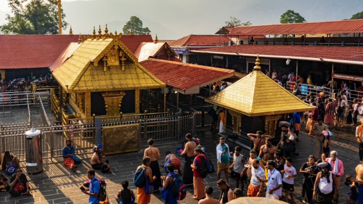 Kerala: Devotee jumps to death from Sabrimala's Ayyappa Temple, probe on