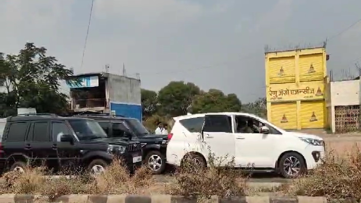 Sharad Pawar's convoy vehicle collides with ambulance in Maharashtra's Beed