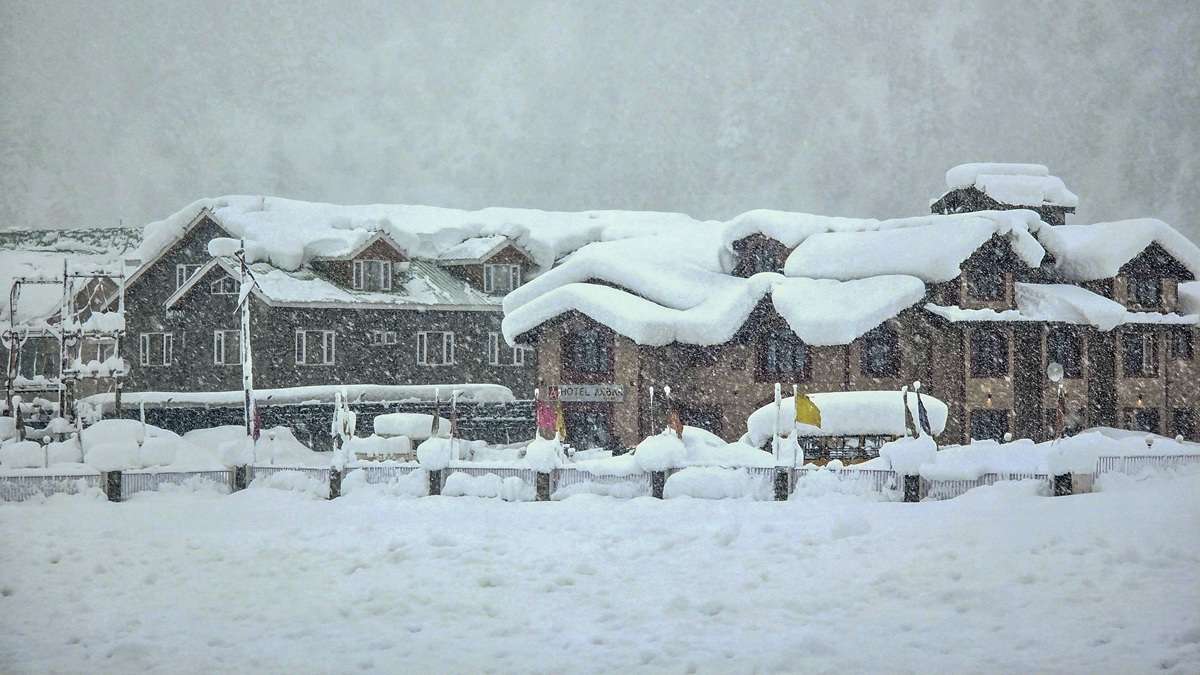 Kashmir weather updates: Flights, rail services suspended as heavy snowfall disrupts life in valley