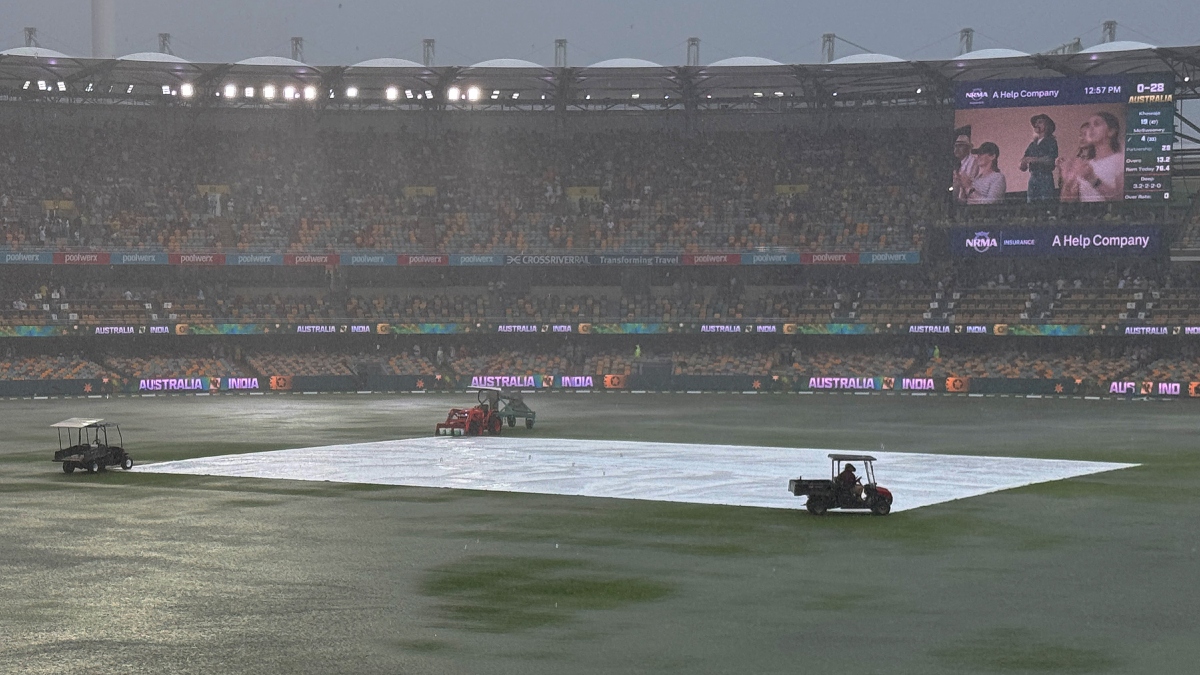 Rain washes out Gabba Test; fans get refunds.