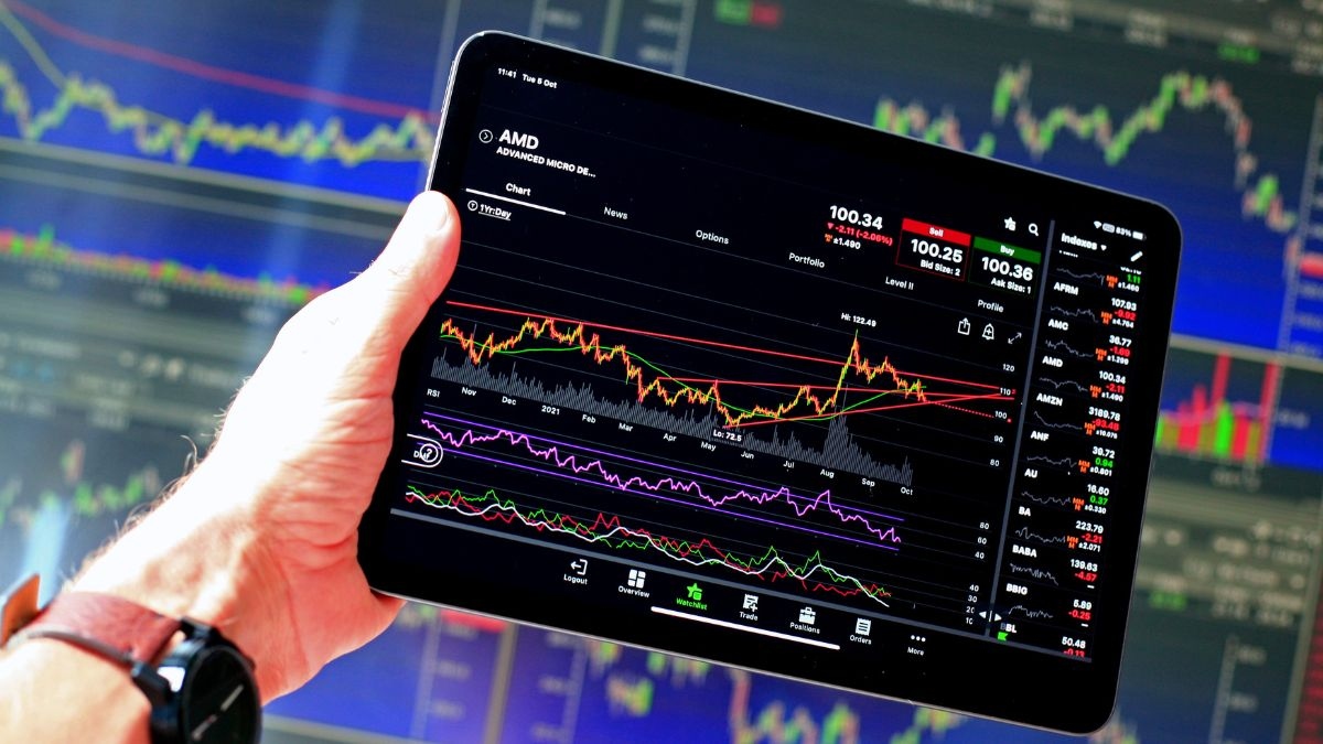 Difference between Demat and Trading accounts? Know how they function and differ from each other