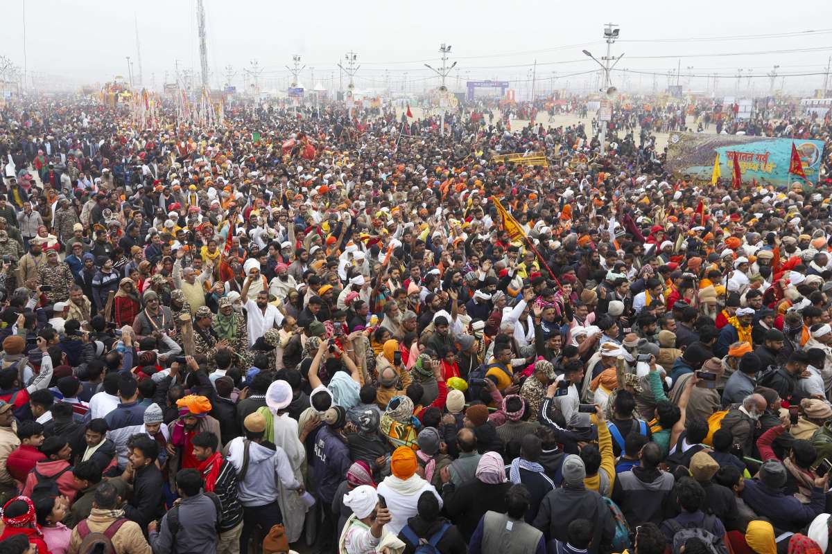 Weather update: IMD predicts rainfall, fog at Mahakumbh, issues orange alert, check full forecast