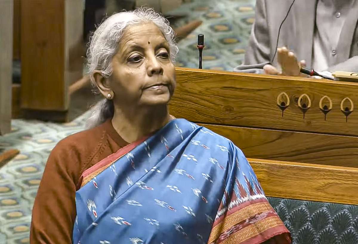 Sitharaman tables Economic Survey 2024-25, GDP projected to grow by 6.3-6.8 per cent in FY26 – India TV