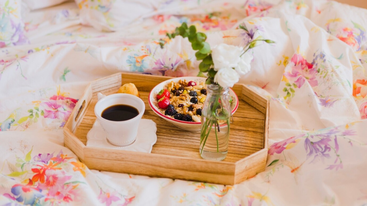 lifestyle do you prefer to have bed tea in the morning know its disadvantages