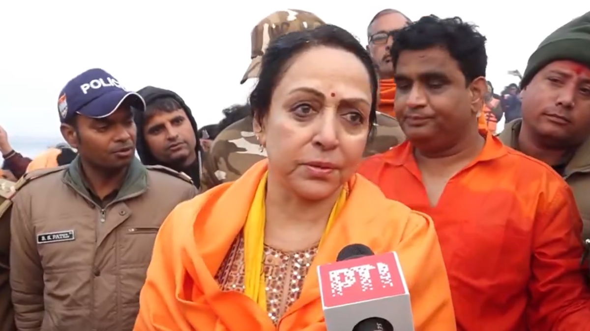 Hema Malini, veteran actor and BJP leader, takes holy dip in Sangam on ‘Mauni Amavasya’ | Watch video