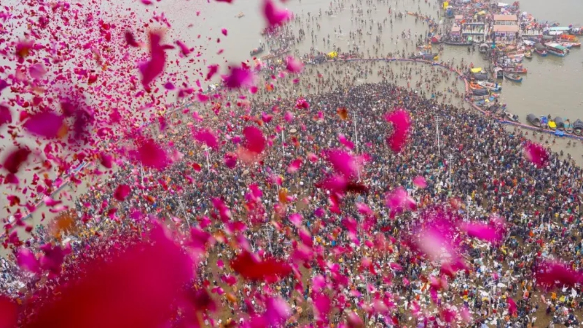 Mahakumbh: From pets to tattoos, Kumbh Mela has everything to offer to the young crowd