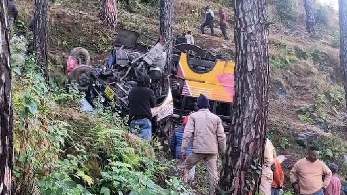 Uttarakhand: Five dead, 17 injured after bus falls into gorge in Pauri, CM Dhami reacts