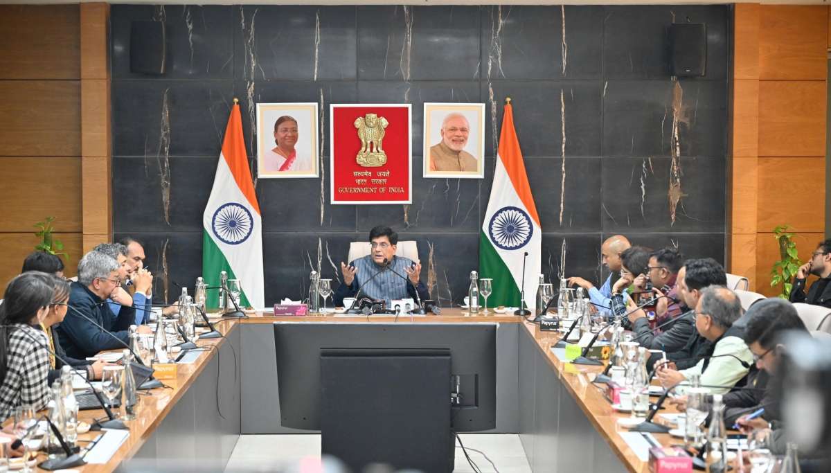 States must develop action plans for better logistics to attract investments Piyush Goyal Video latest updates business – India TV