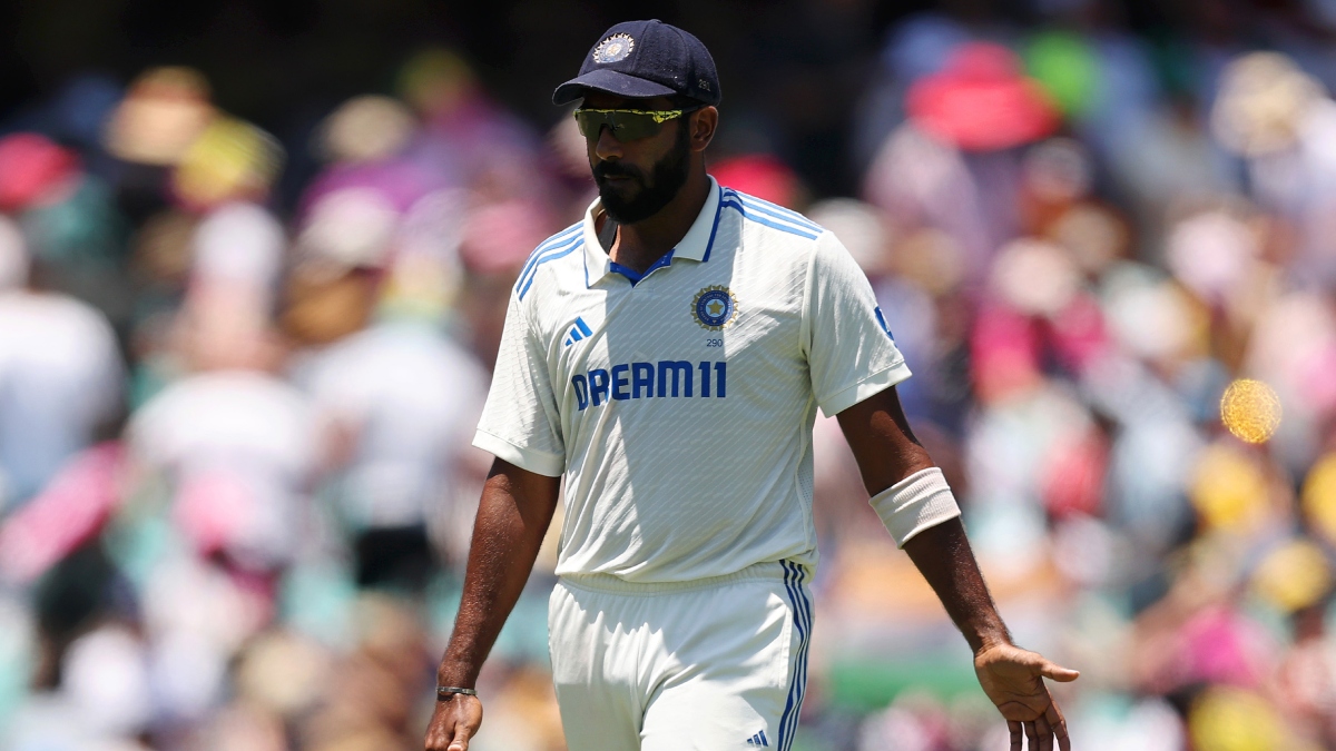 Sunil Gavaskar opens up what score India can defend if Jasprit Bumrah is not available on Day 3 of SCG Test – India TV Sunil Gavaskar opens up what score India can defend if Jasprit Bumrah is not available on Day 3 of SCG Test – India TV