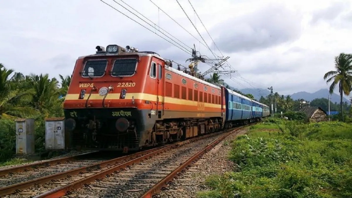 Travelling to Vaishno Devi, Amritsar, over 30 trains delayed in January first week