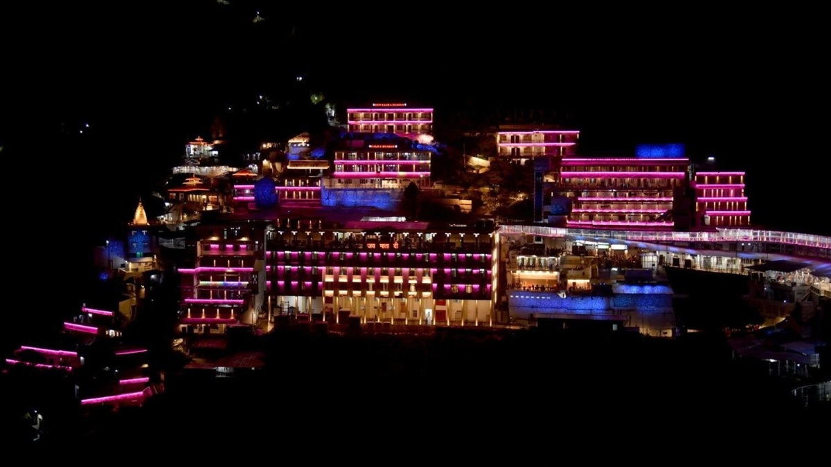 How many pilgrims visited Vaishno Devi Shrine in 2024? Details – India TV How many pilgrims visited Vaishno Devi Shrine in 2024? Details – India TV