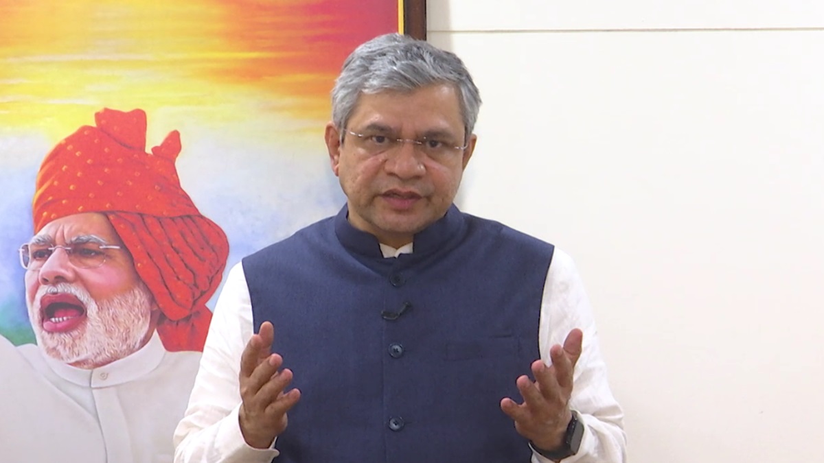 Government will support media in transition to digital landscape: Ashwini Vaishnaw at DNPA Conclave Government will support media in transition to digital landscape: Ashwini Vaishnaw at DNPA Conclave