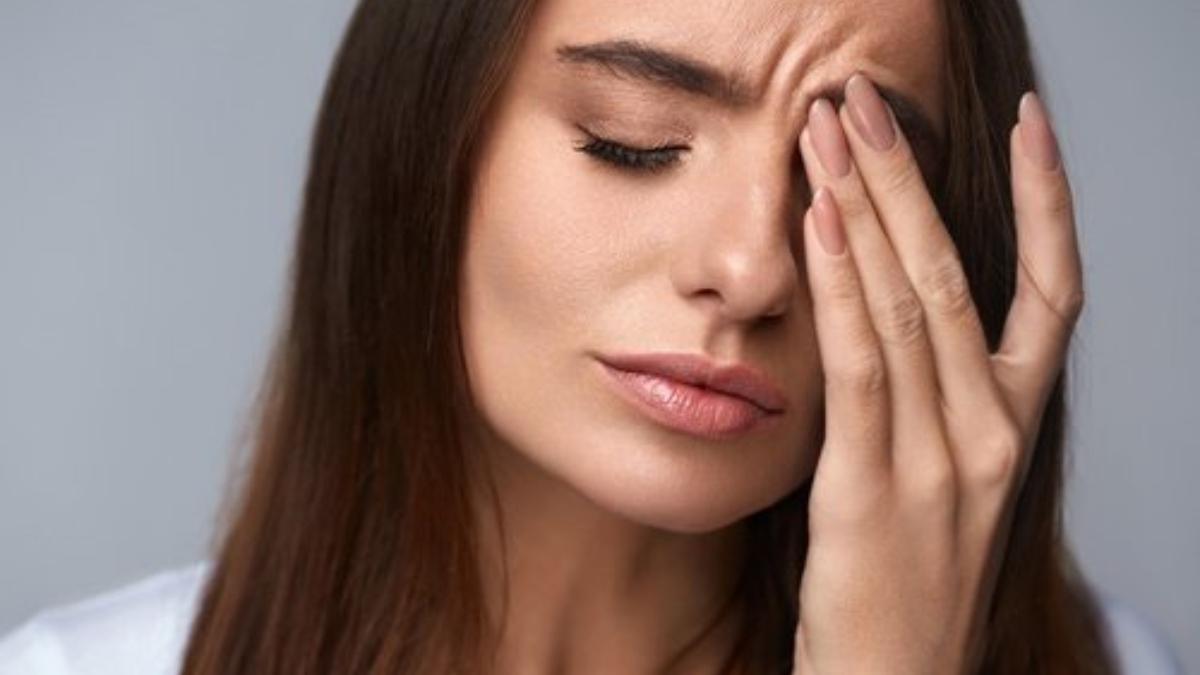 health eye twitching can occur due to these reasons know symptoms and ways to control