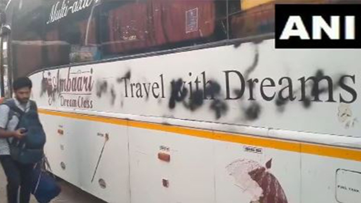 Uddhav Sena workers blacken Karnataka buses in Pune amid language feud, services halted between states