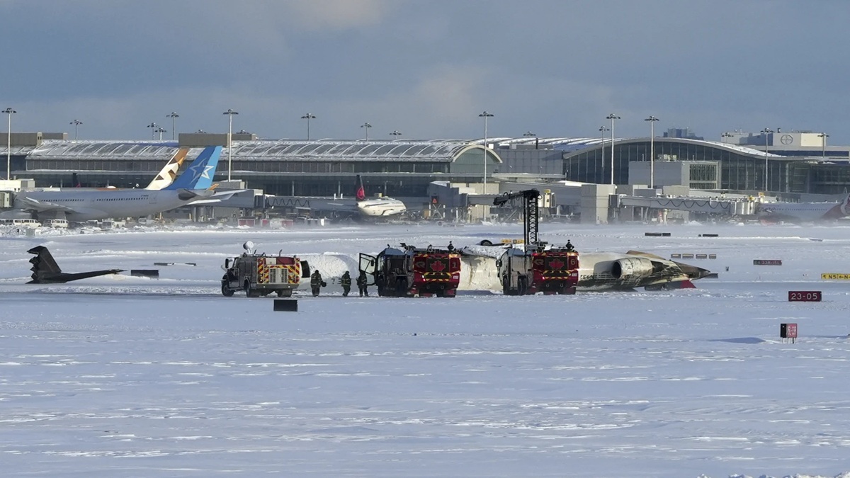 Delta Airlines plane crashlands, flips upside down at Toronto Airport