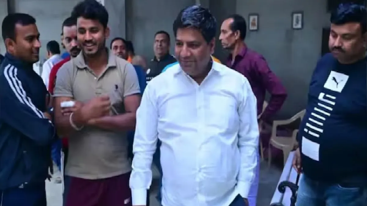 AAP MLA Dinesh Mohaniya