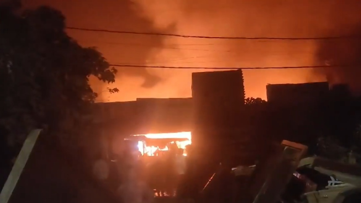 Ghaziabad: Massive fire breaks out at scrap warehouse in Bhopura area, horrific visuals emerge