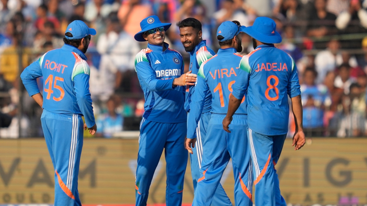लंदन में घर बसाने वाले खिलाड़ी को मौका, गिल कप्तान, ODI सीरीज खेलने इंग्लैंड रवाना होंगे ये 15 भारतीय खिलाड़ी 2 India maintain 40-year-long unbeaten home record against England in ODI  series after win in Cuttack | Cricket News – India TV