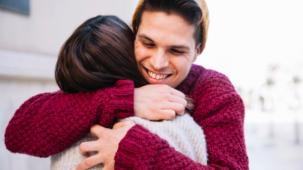 Hug Day 2025: Know physical and mental health benefits of hugging your partner