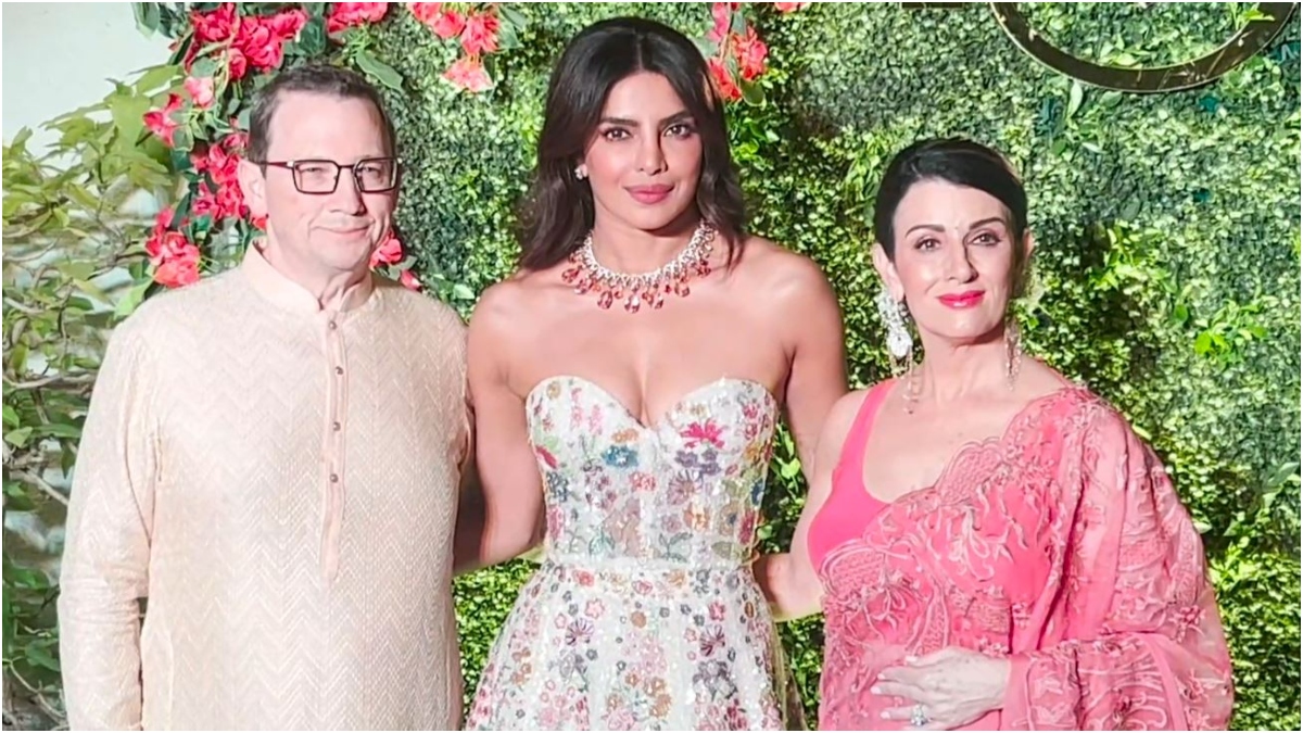 Priyanka Chopra's father-in-law Kevin Jonas distributes sweets to paps at her brother's wedding