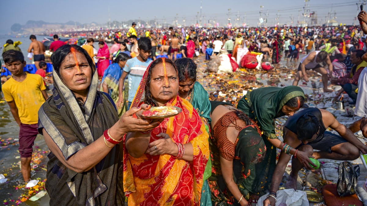 Mahakumbh: Over 1.26 crore devotees have taken dip at Sangam today, more than 55 crore attended so far