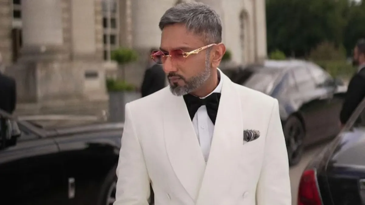 Delhi HC has refused to hear a plea seeking modification in one of Honey Singh's song lyrics