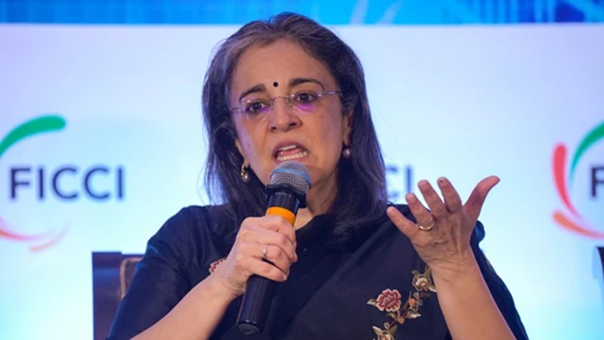 Madhabi Puri Buch stock market case Mumbai court orders FIR against former SEBI chief others in alleged financial fraud