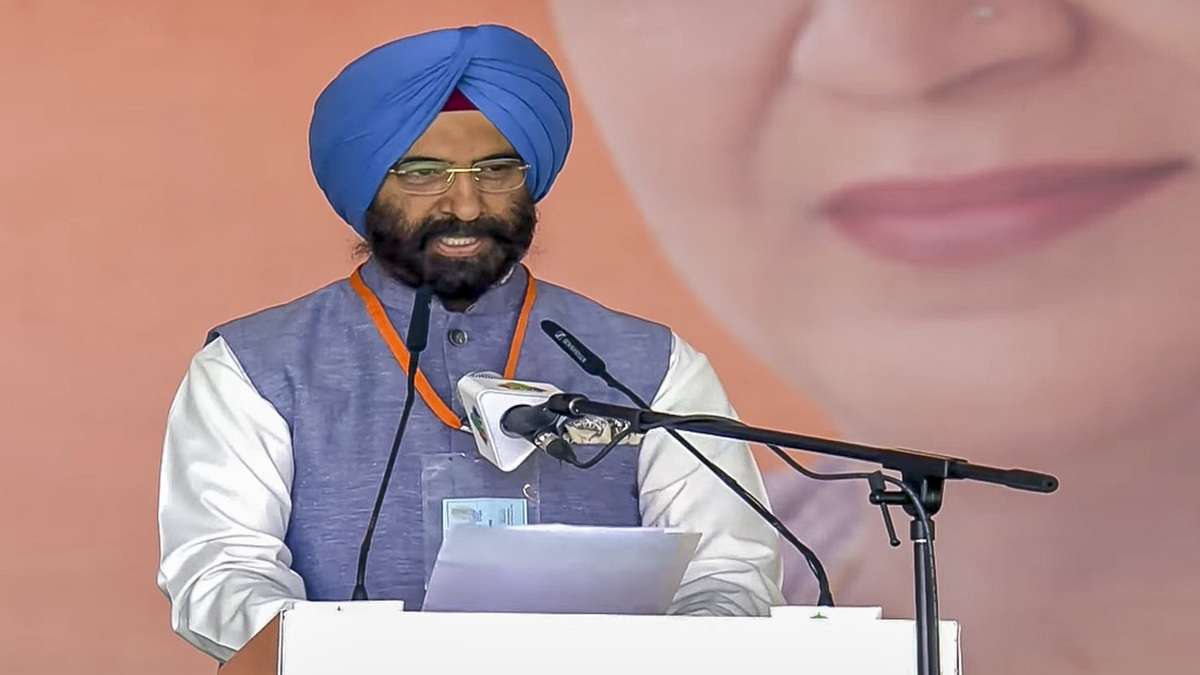 Vehicles older than 15 years not to be provided fuel at petrol pumps after March 31: Manjinder Sirsa