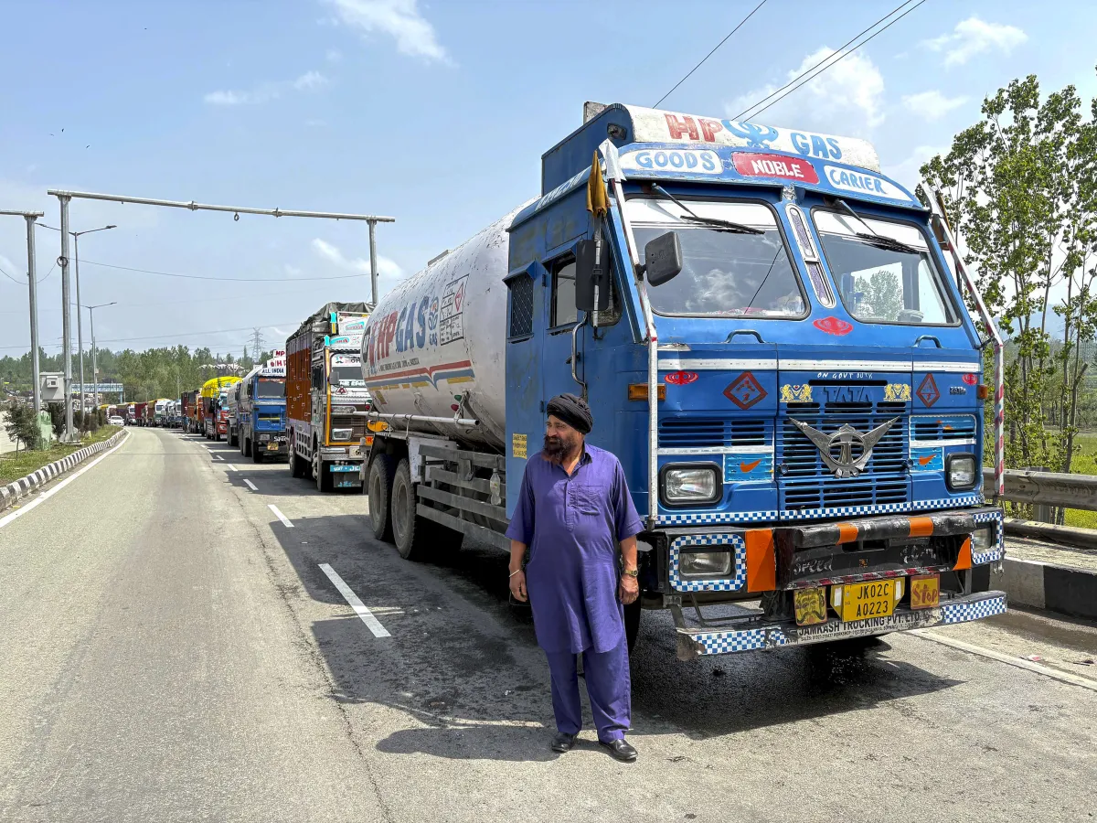 Safety assessment rating for trucks, heavy vehicles to be launched soon by Road Transport Ministry Safety assessment rating for trucks, heavy vehicles to be launched soon by Road Transport Ministry