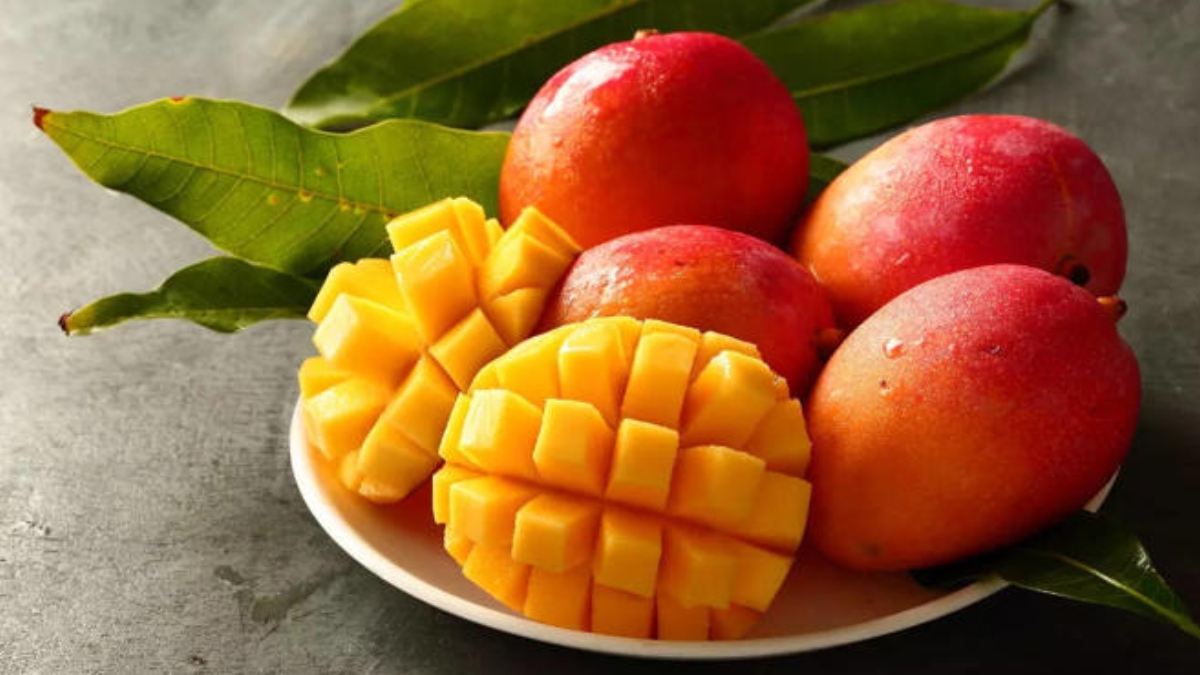 How to identify real vs fake mangoes? Follow these tips and tricks