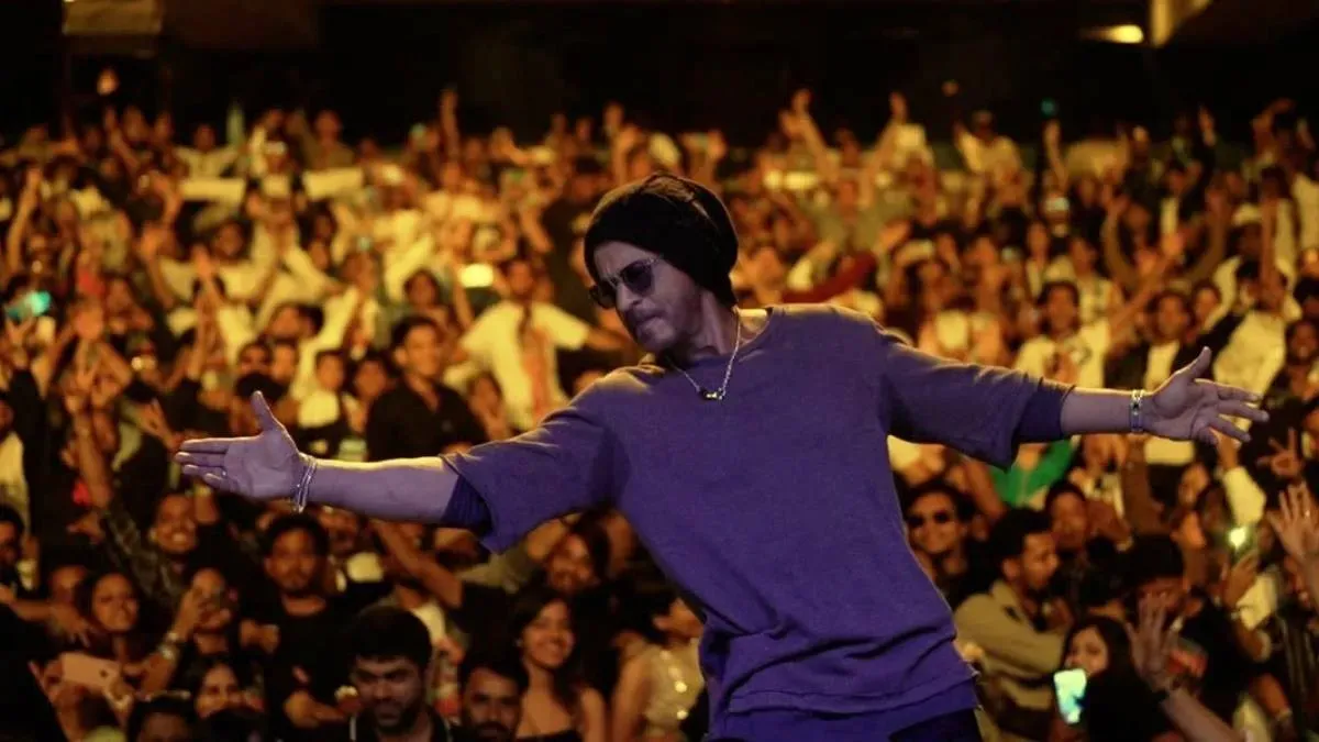 Shah Rukh Khan only follows 7 people on Instagram