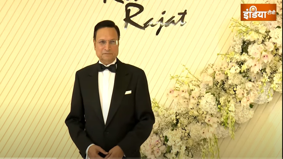 Rajat Sharma and Ritu Dhawan celebrate 25th wedding anniversary, eminent personalities attend event