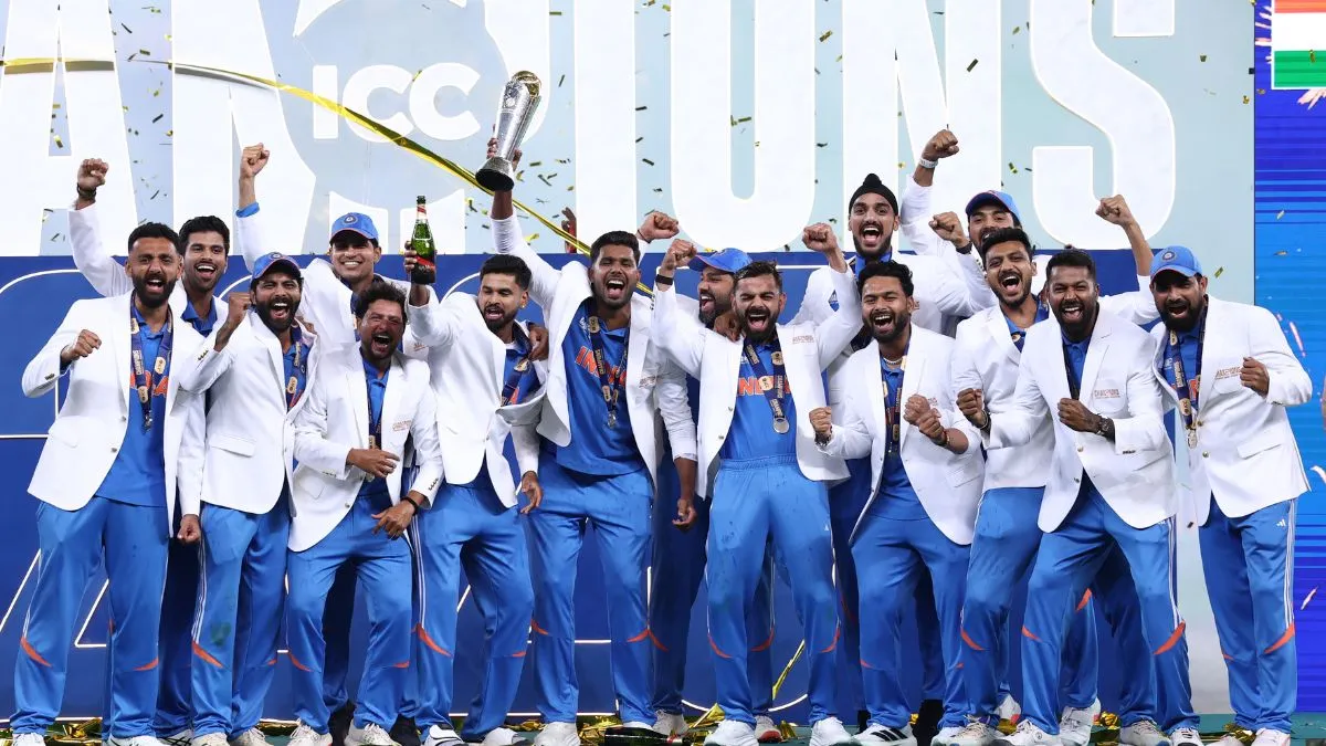 Indian team with Champions Trophy