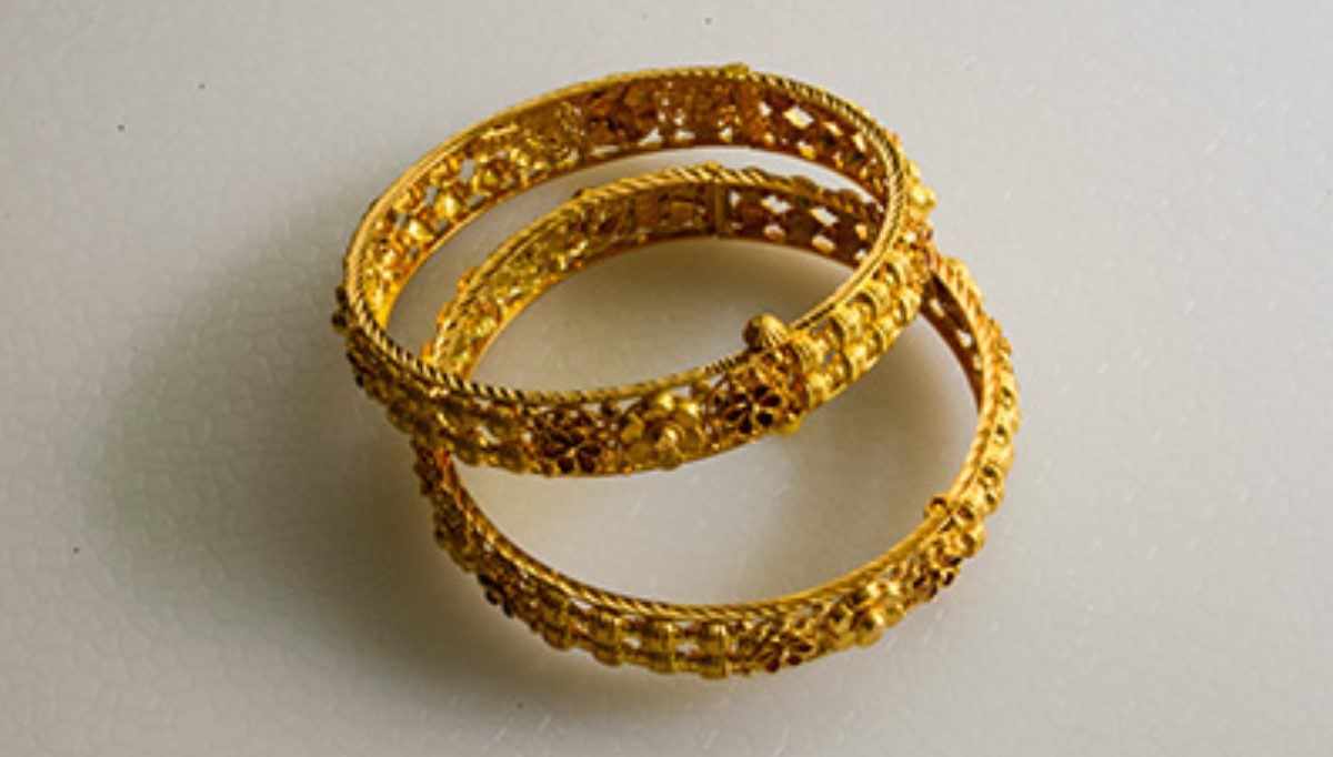 Secure Your Gold Loan Online with Bajaj Finance: Safety & Peace of Mind