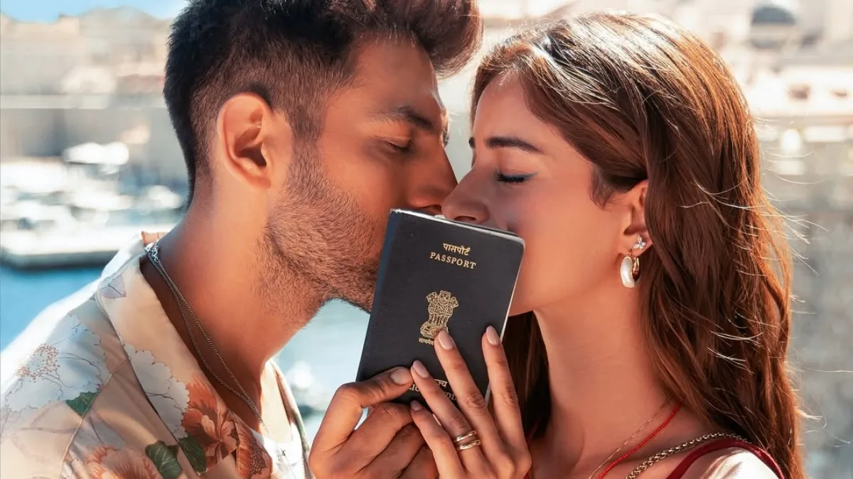 Karan Johar announces Ananya Panday as Kartik Aaryan's co-star in Tu Meri Main Tera Main Tera Tu Meri