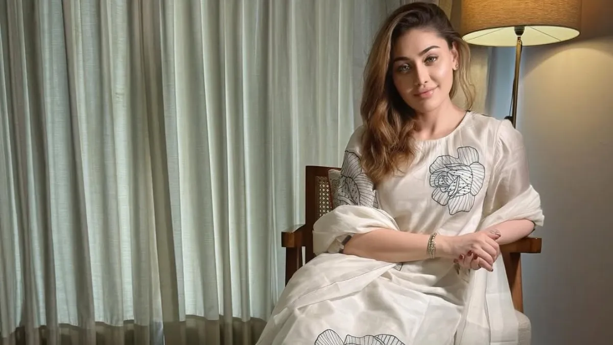 Shefali Jariwala cremated at Oshiwara Crematorium in Mumbai