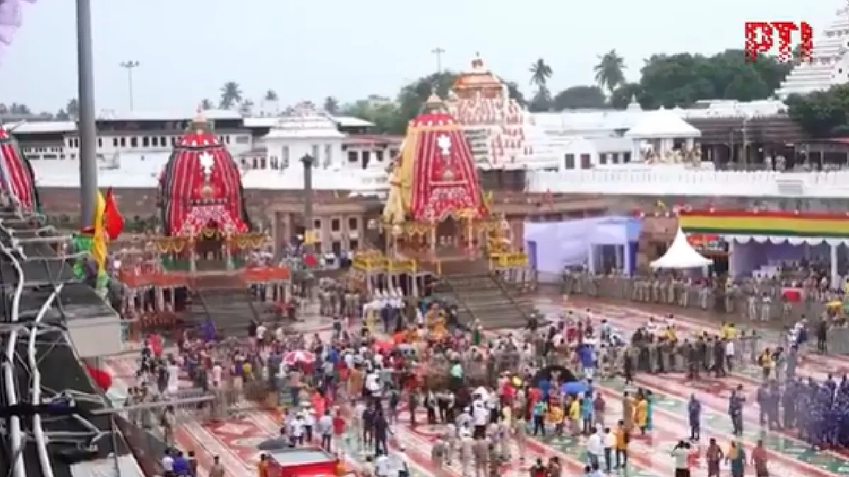 Lakhs throng Puri as Jagannath Rath Yatra begins amid tight security, AI surveillance.