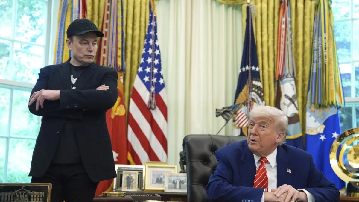 Elon Musk and Donald Trump at White House. 