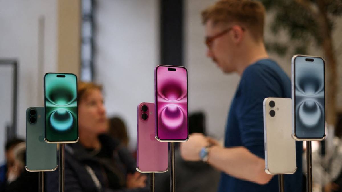 iPhone 17 Pro Render Leaked: Eye-catching Design & New Colours Unveiled!