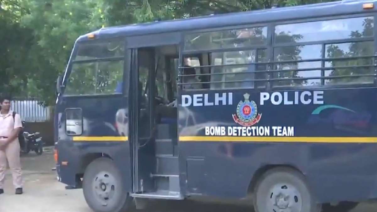 Delhi Schools Bomb Threats 12 Year Old Student Nabbed For Sending