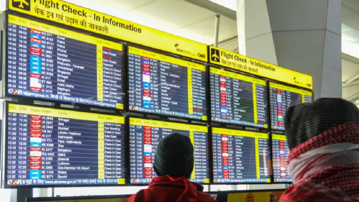 Delhi airport flight diversion