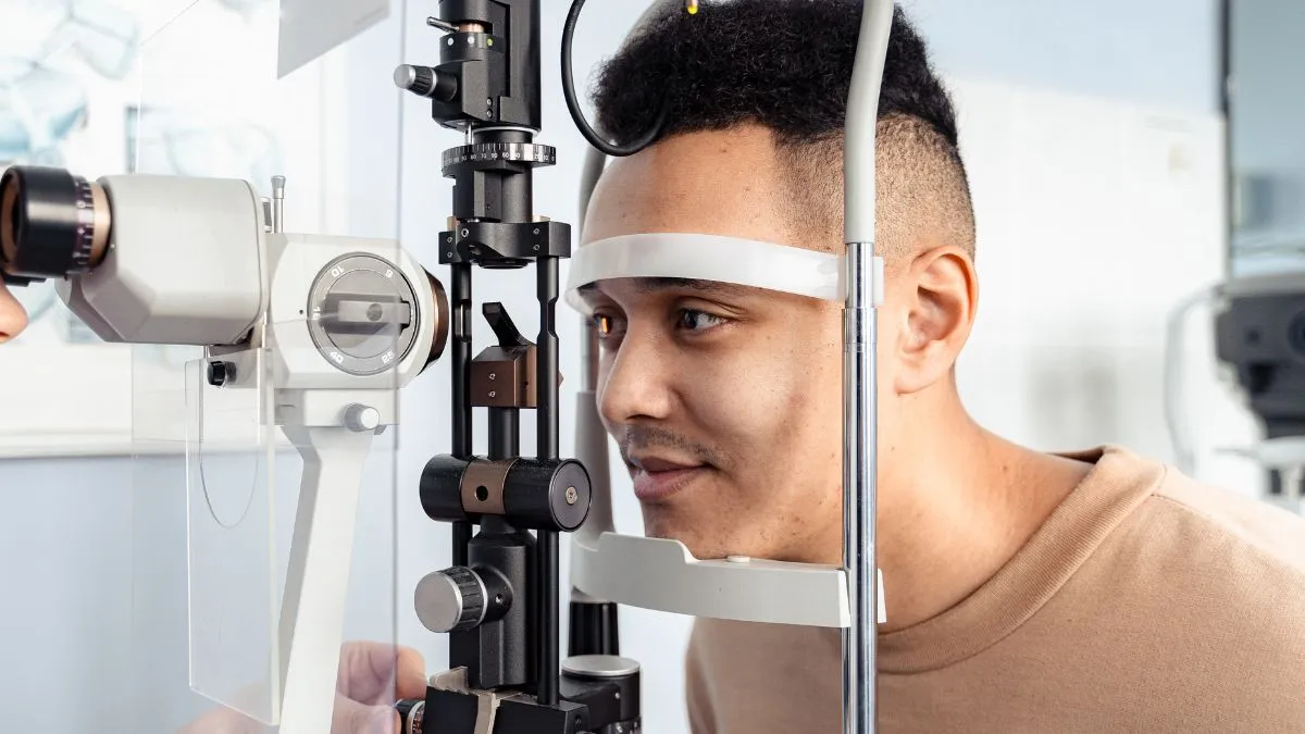 Couple shocked after 'eye doctor' advices against marriage, kids