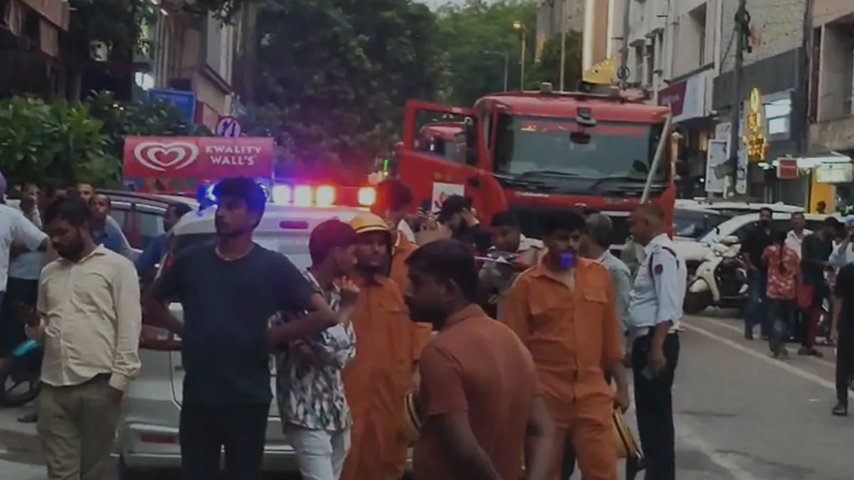 Fire breaks out at Vishal Mega Mart in Delhi’s Karol Bagh, 15 fire tenders rushed to spot.
