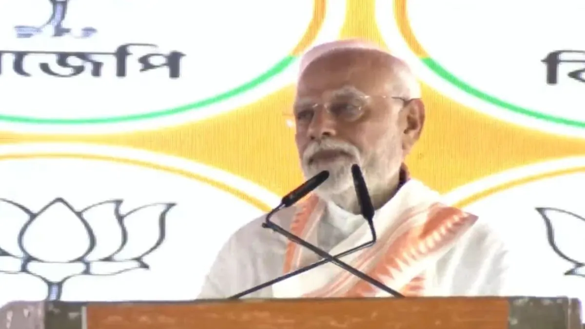 Talking about the RG Kar hospital case, PM Modi accused TMC leaders of protecting culprits involved in the rape and murder of a woman doctor.
